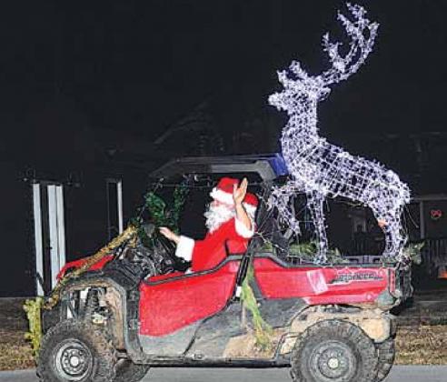 Santa Parade Dec. 22 lifts community spirits