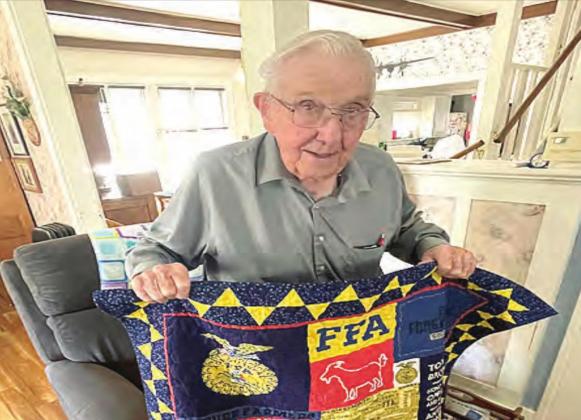 Quilt honors Lyle Droge for his contribution to FFA